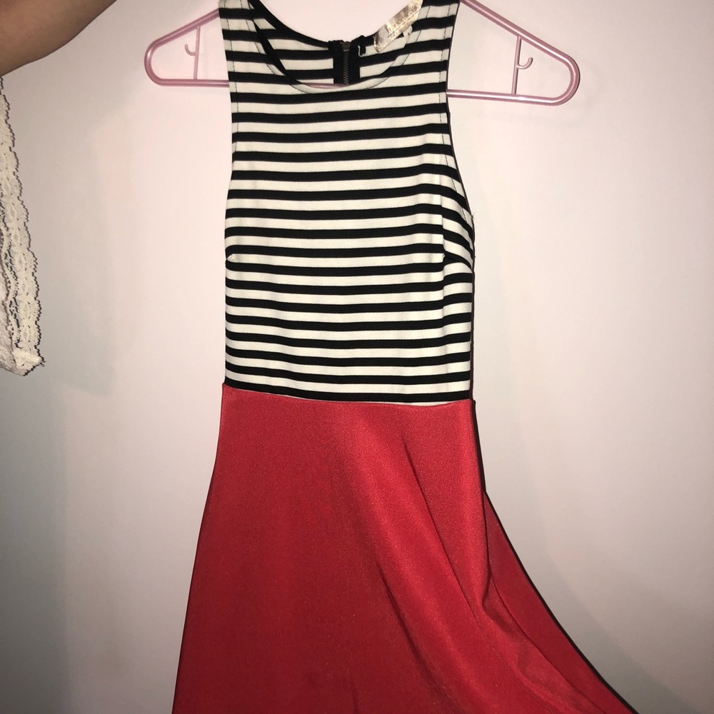 Francesca’s dress size small